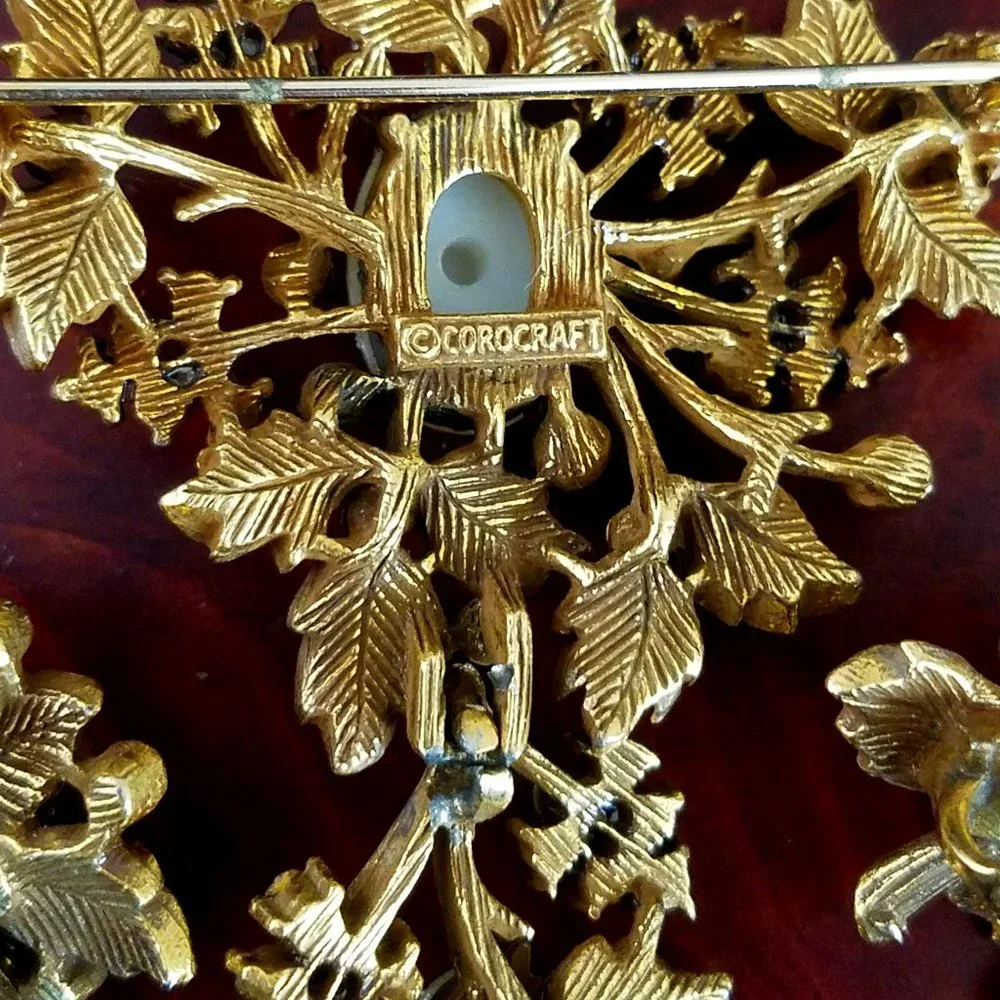 RARE 1940's Corocraft Coro Rhinestone Grapes Vine Antique Pin Brooch & Earrings